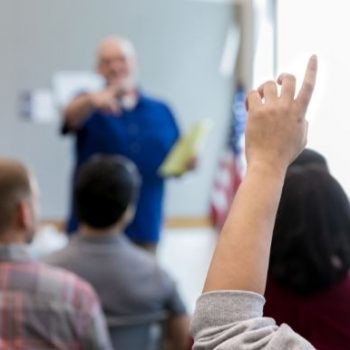 El usufructuario no está legitimado para impugnar acuerdos de la Comunidad